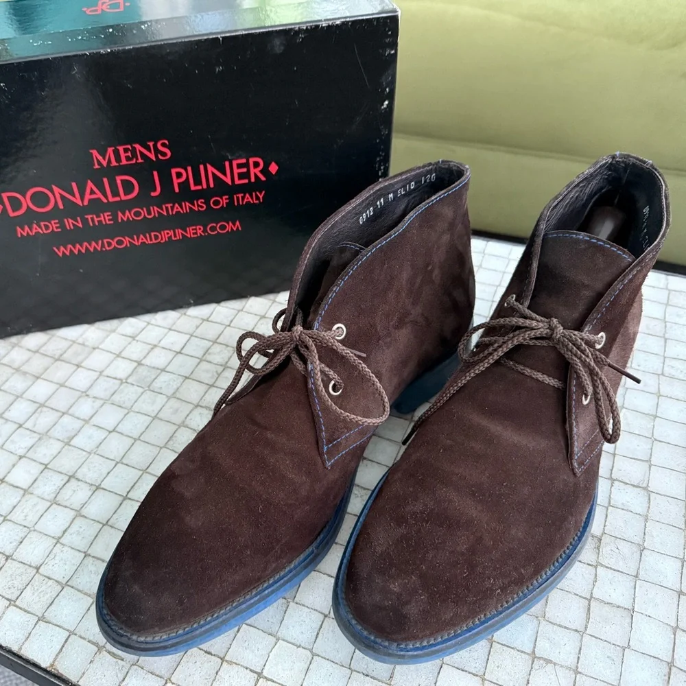 Donald J Pliner Italian crafted, pointed toe Chukka boots.